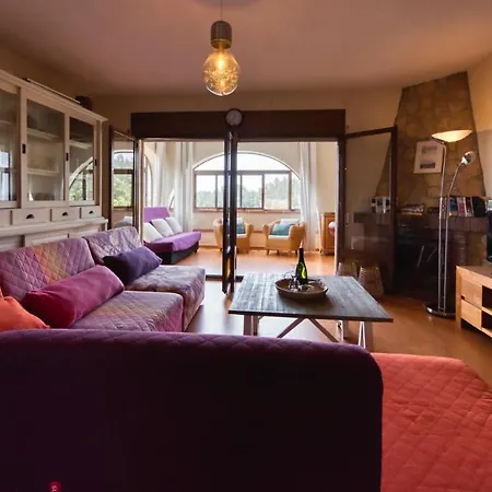 Montbarbat Sleeps 8 Pool Wifi Lloret de Mar